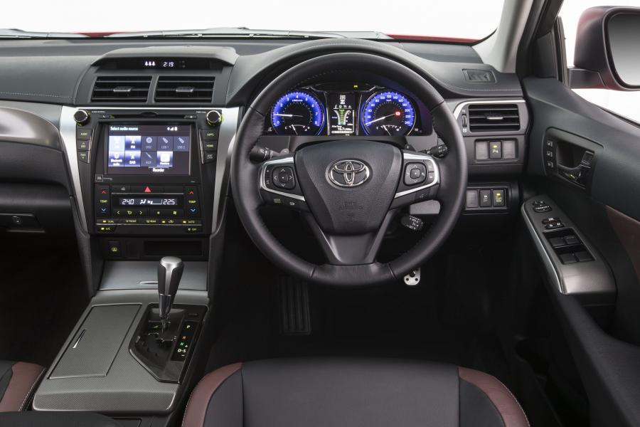  Toyota Aurion Sportivo 2016 года  (фото 6 из 7)